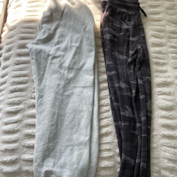 Athleta girl black camo + light grey sweatpants size XL/14 - Picture 1 of 1